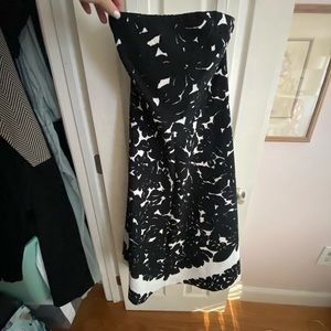 WHITE HOUSE BLACK MARKET